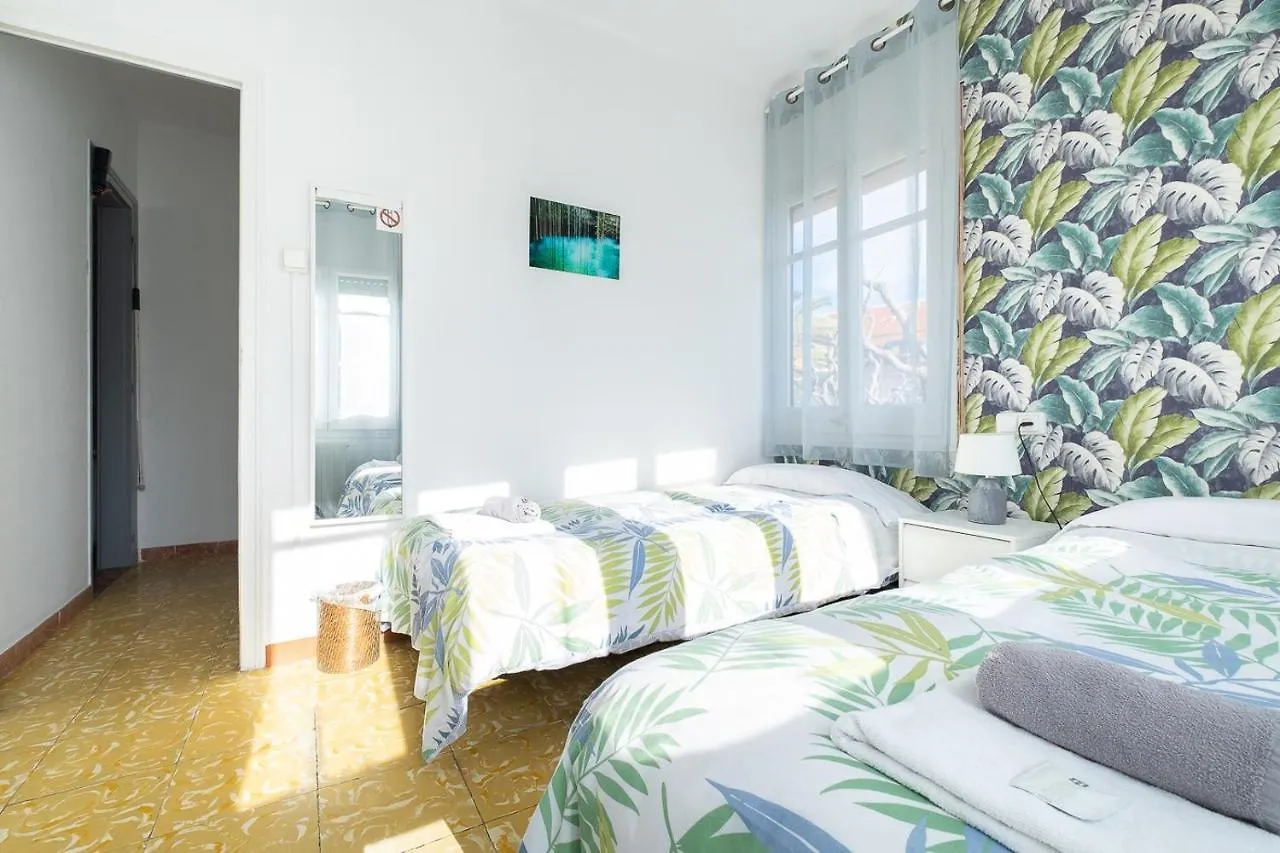 Fonda Chavarria Sant Joan Despi Guest house